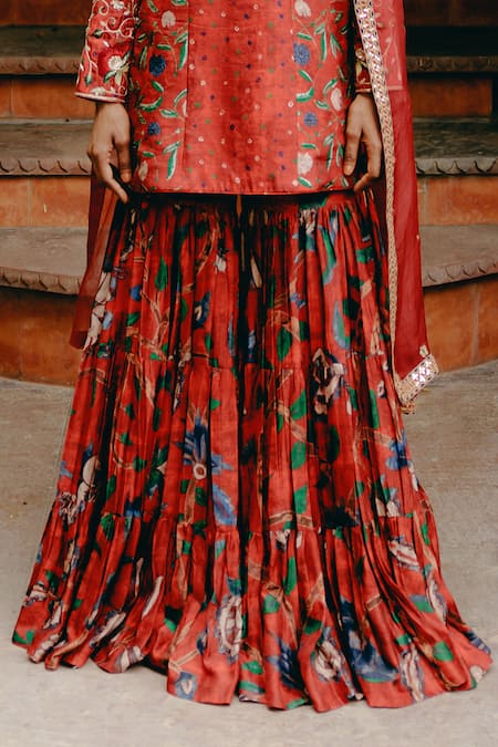 Buy_Drishti & Zahabia_Red Silk, Crepe, Organza Sequins, Embroidery V-neck Hand Kurta Sharara Set 