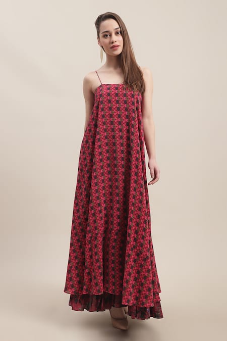 Buy_Ewoke_Red Crepe Square Neck Charlotte Geometric Print Maxi Dress _Online_at_Aza_Fashions