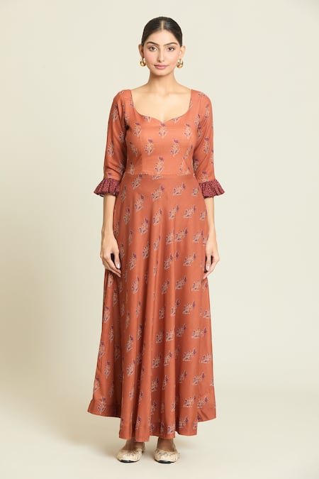Samyukta Singhania_Brown Cotton, Silk Organza Embroidery V-neck Floral Print Anarkali Pant Set _Online_at_Aza_Fashions