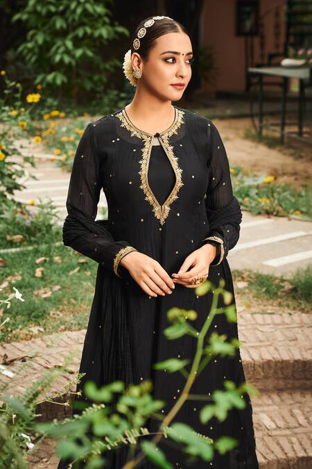 Almaari By Pooja Patel Black Chanderi, Silk Pearls, Tassels, Gota Banful Embroidered Anarkali Set Online at Aza Fashions Almaari By Pooja Patel_Black Chanderi, Silk Pearls, Tassels, Gota Banful Embroidered Anarkali Set _Online_at_Aza_Fashions
