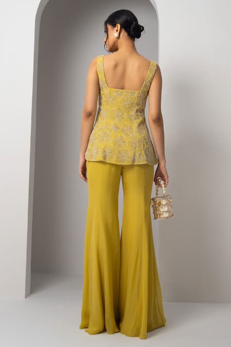 Charu And Vasundhara Vizna Floral Embroidered Kurta With Pant 