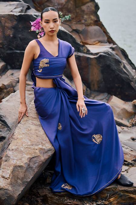 Shop The Whole Nine Yards Purple Silk Cut Work, Raskia Elephant Placement Embroidered Saree With Blouse Online at Aza Fashions Shop_The Whole Nine Yards_Purple Silk Cut Work, Raskia Elephant Placement Embroidered Saree With Blouse _Online_at_Aza_Fashions