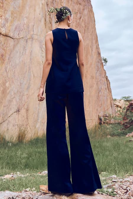 Shop The Whole Nine Yards Black Silk Cut Work, Embroidery Round Neck Drsya Kurta And Ziva Pant Set at Aza Fashions Shop_The Whole Nine Yards_Black Silk Cut Work, Embroidery Round Neck Drsya Kurta And Ziva Pant Set _at_Aza_Fashions