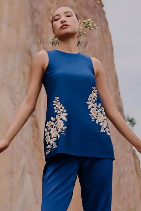 Shop The Whole Nine Yards Blue Silk Embroidery Round Neck Kaza Floral Kurta And Ziva Pant Set Online at Aza Fashions Shop_The Whole Nine Yards_Blue Silk Embroidery Round Neck Kaza Floral Kurta And Ziva Pant Set _Online_at_Aza_Fashions