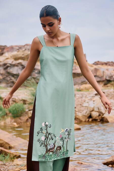 Shop The Whole Nine Yards Green Chanderi Silk Embroidery Square Neck Vanam Deer Scenery Kurta And Pant Set Online at Aza Fashions Shop_The Whole Nine Yards_Green Chanderi Silk Embroidery Square Neck Vanam Deer Scenery Kurta And Pant Set _Online_at_Aza_Fashions