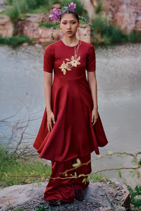 The Whole Nine Yards Maroon Satin Chiniya Embroidery Urmi Blooming Anarkali And Amogh Flared Pant Set 