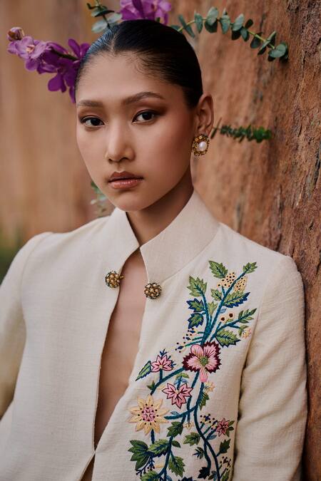 The Whole Nine Yards_Off White Silk Embroidery Bandeau Neck Zuci Eri Resham Jacket And Flared Pant Set _Online_at_Aza_Fashions