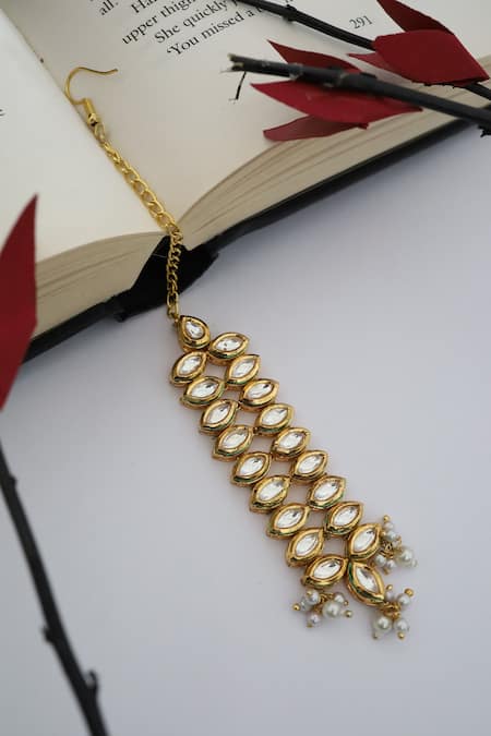 Shop Paisley Pop Gold Plated Kundan Embellished Maangtikka at Aza Fashions Shop_Paisley Pop_Gold Plated Kundan Embellished Maangtikka _at_Aza_Fashions