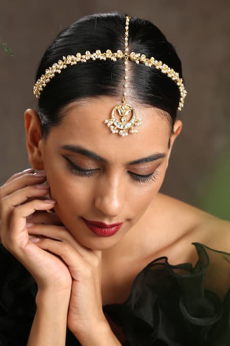 Buy Paisley Pop Gold Plated Pearls Kundan Embellished Mathapatti Online at Aza Fashions Buy_Paisley Pop_Gold Plated Pearls Kundan Embellished Mathapatti _Online_at_Aza_Fashions