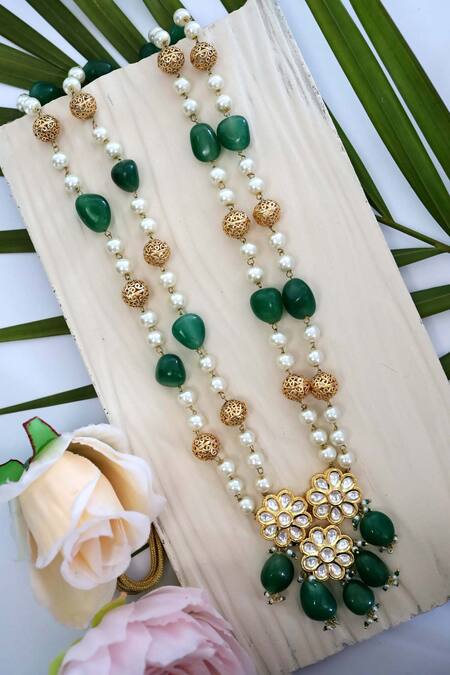 Paisley Pop Green Kundan Embellished Pendant Necklace Online at Aza Fashions Paisley Pop_Green Kundan Embellished Pendant Necklace _Online_at_Aza_Fashions
