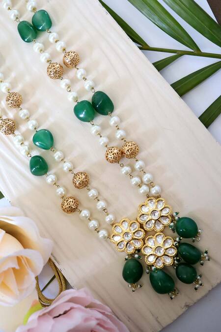 Buy Paisley Pop Green Kundan Embellished Pendant Necklace Online at Aza Fashions Buy_Paisley Pop_Green Kundan Embellished Pendant Necklace _Online_at_Aza_Fashions