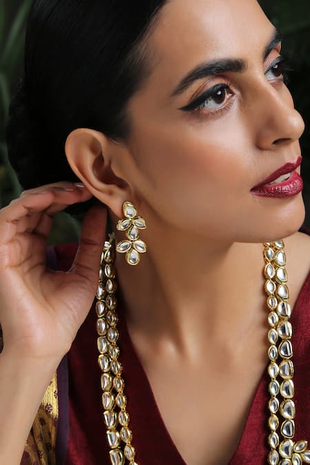 Buy Paisley Pop Gold Plated Diamonds, Stones Kundan Encrusted Necklace Set Online at Aza Fashions Buy_Paisley Pop_Gold Plated Diamonds, Stones Kundan Encrusted Necklace Set _Online_at_Aza_Fashions