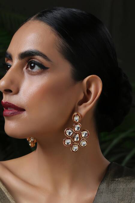 Paisley Pop Red Embroidery Floral Kundan Embellished Studs Online at Aza Fashions Paisley Pop_Red Embroidery Floral Kundan Embellished Studs _Online_at_Aza_Fashions