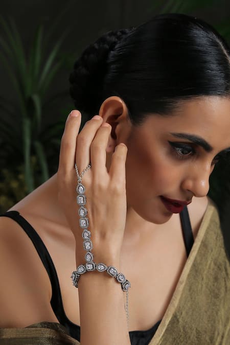 Paisley Pop Victorian Polki & Cubic Zirconia Encrusted Hathphool 