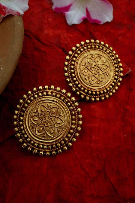 Paisley Pop Embossed Carved Studs 