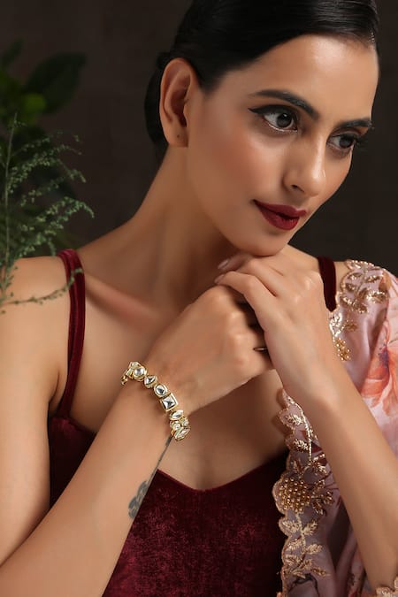 Paisley Pop Avnee Kundan Embellished Bracelet 