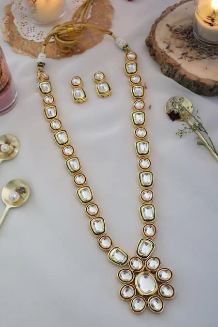 Shop_Paisley Pop_Gold Plated Stones Floral Carved Pendant Necklace Set _at_Aza_Fashions