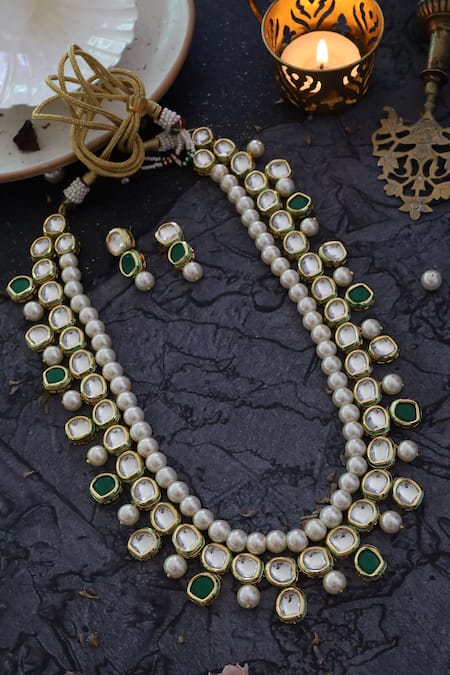 Paisley Pop Pearl Embellished Necklace Set 