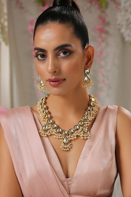 Paisley Pop_Gold Plated Pearls Kundan Embellished Pendant Necklace Set _Online_at_Aza_Fashions