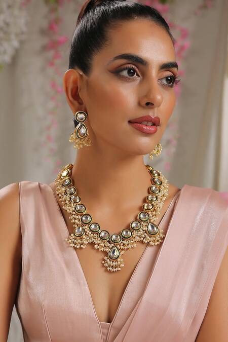 Buy_Paisley Pop_Gold Plated Pearls Kundan Embellished Pendant Necklace Set _Online_at_Aza_Fashions