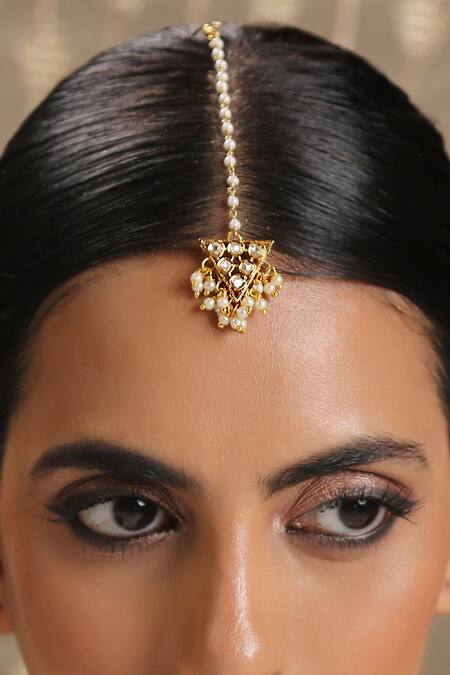 Shop Paisley Pop Gold Plated Polki Embellished Maangtikka Online at Aza Fashions Shop_Paisley Pop_Gold Plated Polki Embellished Maangtikka _Online_at_Aza_Fashions