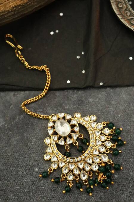 Buy Paisley Pop Green Half Crescent Carved Maangtikka Buy_Paisley Pop_Green Half Crescent Carved Maangtikka