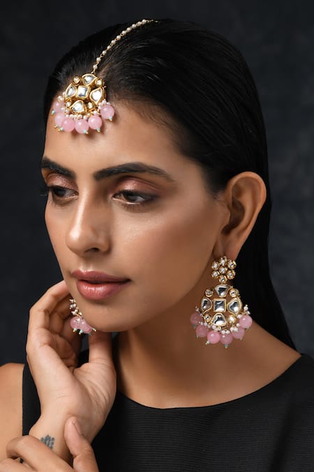 Paisley Pop Reema Kundan Embellished Maangtikka With Earrings 