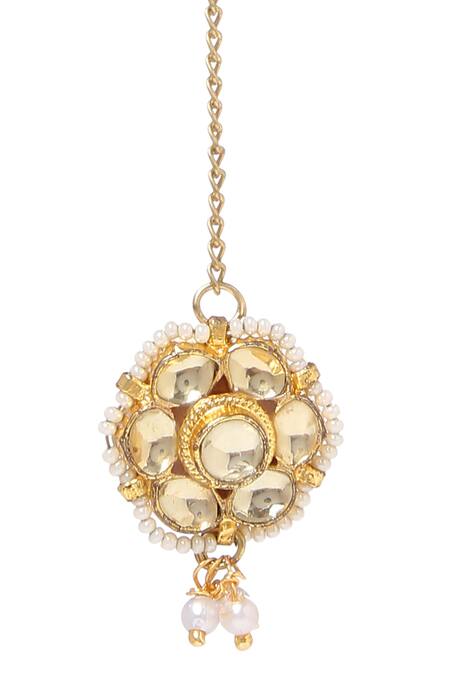 Buy Paisley Pop Gold Plated Floret Carved Maangtikka Online at Aza Fashions Buy_Paisley Pop_Gold Plated Floret Carved Maangtikka _Online_at_Aza_Fashions