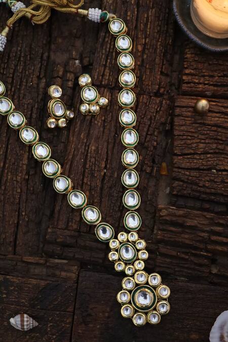 Buy_Paisley Pop_Gold Plated Stones Floral Pendant Necklace Set 