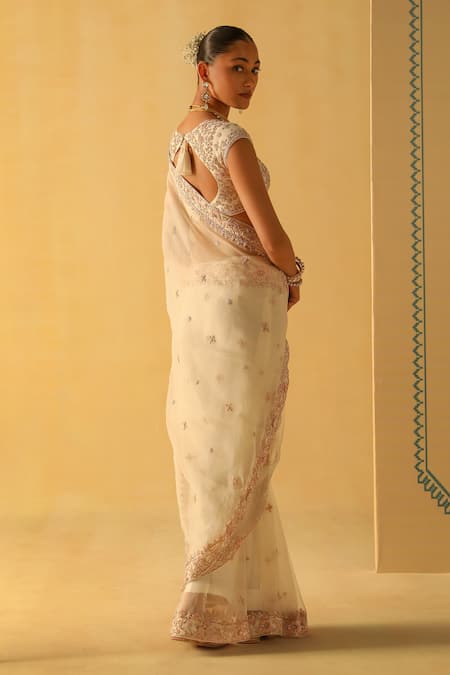 Sheetal Batra Maliha Daisy Embroidered Saree With Blouse 