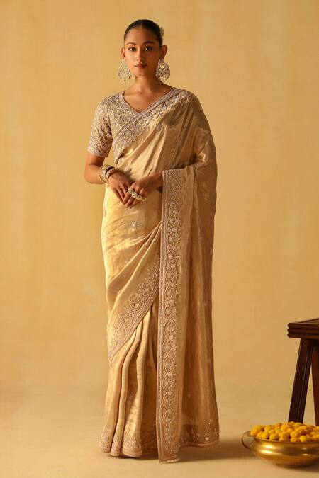 Sheetal Batra_Gold Silk, Brocade Zari, Embroidery V-neck Saraa Floral Saree With Blouse _Online_at_Aza_Fashions