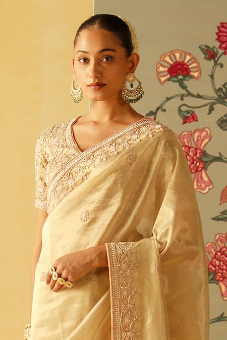 Sheetal Batra_Gold Silk Embroidery V-neck Saraa Handwoven Saree With Blouse _Online_at_Aza_Fashions