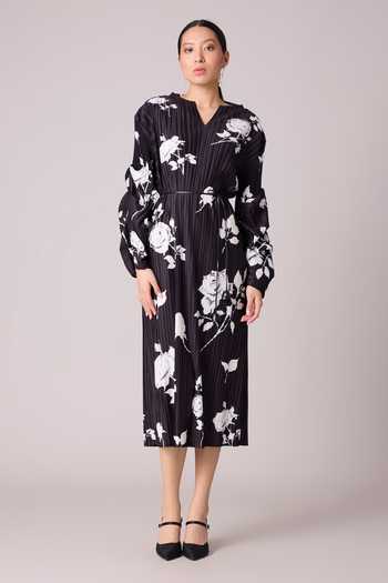 Scarlet Sage Black Polyester Split V-neck Skylar Pleated Floral Print Dress With Belt Online at Aza Fashions Scarlet Sage_Black Polyester Split V-neck Skylar Pleated Floral Print Dress With Belt_Online_at_Aza_Fashions