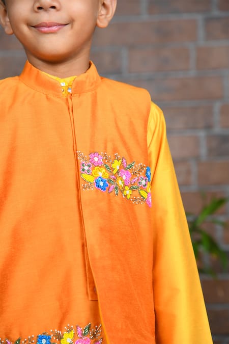 APRICOTKIDS Floral Sequin Embellished Bundi Set 