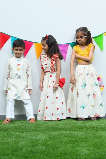 APRICOTKIDS Scooter Embroidered Kurta With Pyjama 