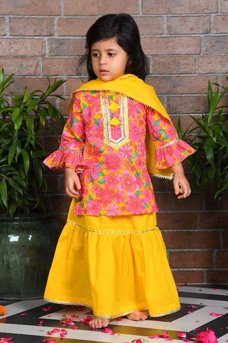 APRICOTKIDS Floral Blossom Print Kurta Lehenga Set 