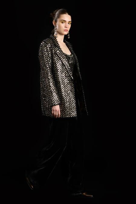 Rara Avis_Black Viscose Embroidered Dabka Sweetheart Metallic Aari Work Bralette _Online_at_Aza_Fashions