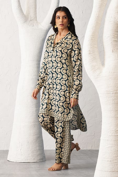 Seven_Gold Collared Ami Printed Kurta And Pant Co-ord Set_Online_at_Aza_Fashions