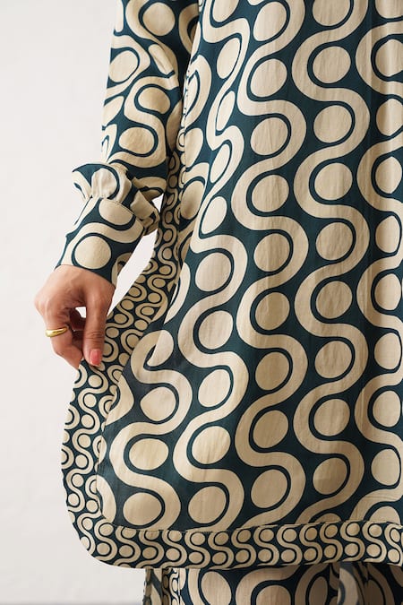 Seven_Gold Collared Ami Printed Kurta And Pant Co-ord Set_at_Aza_Fashions