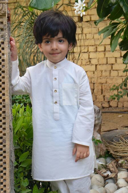 Buy_Laadlo_White Indian Cotton Solid Mogra Kurta With Pant_Online_at_Aza_Fashions