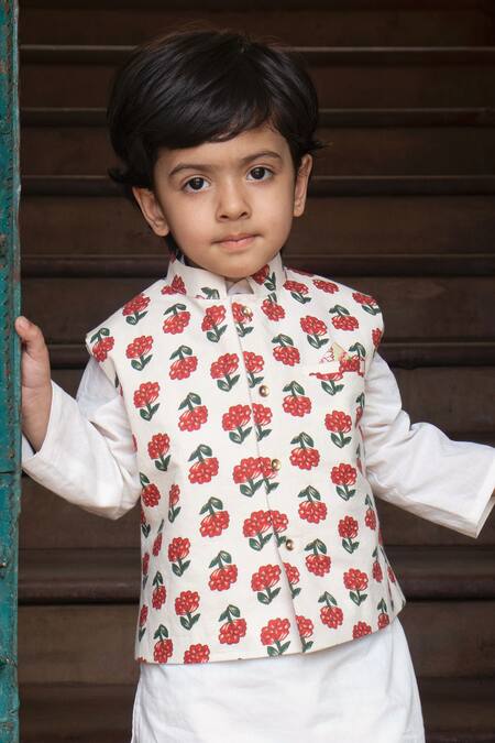 Laadlo_White Indian Cotton Print Mogra Gurhal Bundi Kurta Set_Online_at_Aza_Fashions