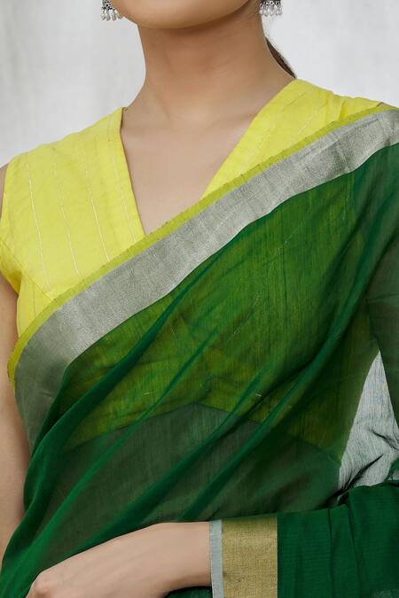 Mint N Oranges_Green Chanderi V-neck Handwoven Saree With Unstitched Blouse Fabric_at_Aza_Fashions