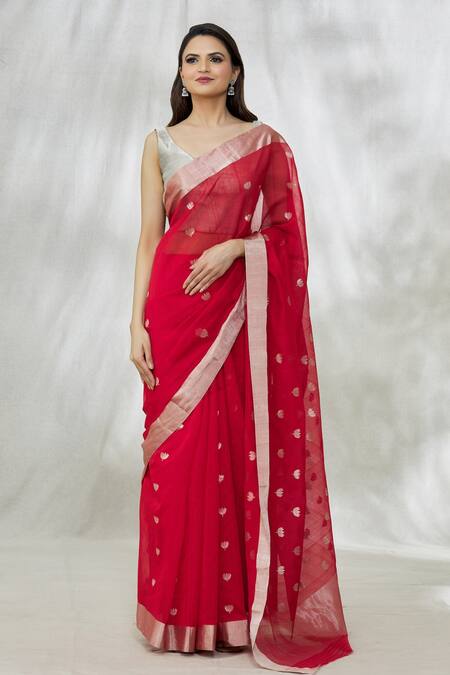 Mint N Oranges_Red Chanderi Silk Embroidery Lotus Pattern Saree With Unstitched Blouse Fabric_at_Aza_Fashions