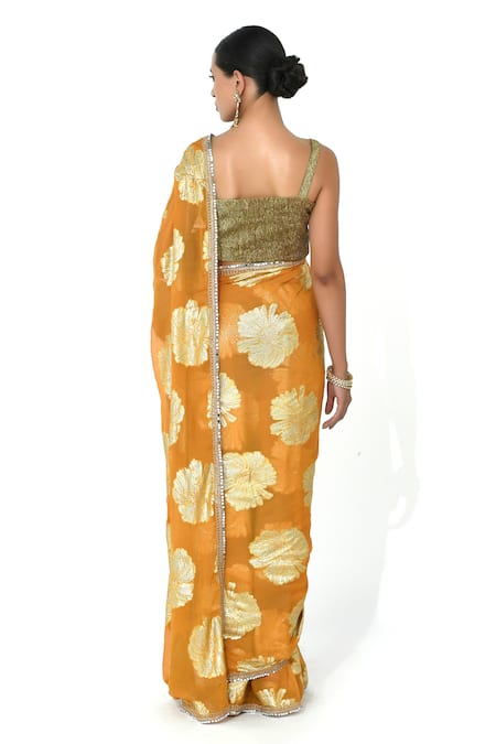 Rishi And Vibhuti X AZA Flower Pattern Saree With Blouse 