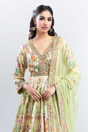 Buy_Kalista_Green Embroidery V-neck Elana Floral Pattern Anarkali With Dupatta