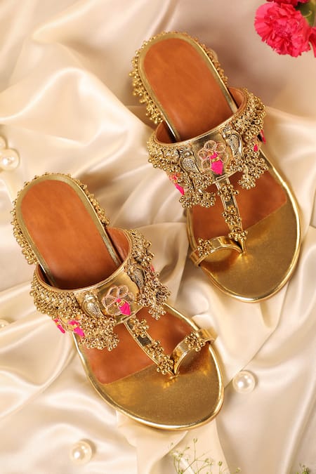 5Elements Atalanta Bird Motif Ghungroo Kolhapuri Sandals 