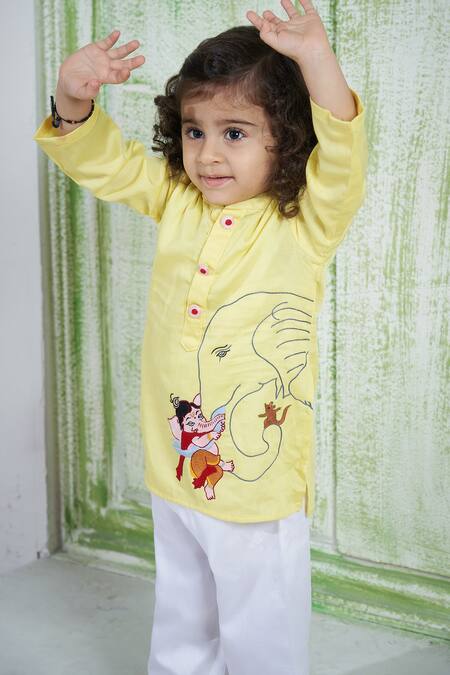 Buy_Vivedkids_Yellow Cotton Embroidery Ganesha Kurta _Online_at_Aza_Fashions