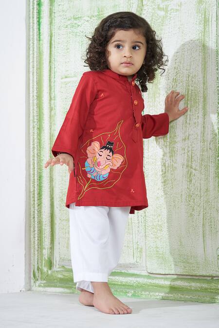 Buy_Vivedkids_Red Cotton Embroidery Bal Ganesha Kurta _Online_at_Aza_Fashions