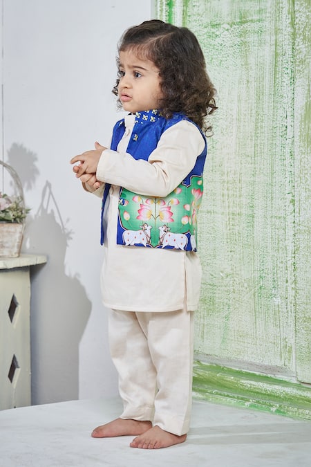 Vivedkids Pichwai Print Bundi Kurta Set 