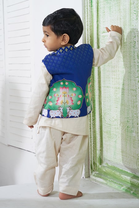 Shop_Vivedkids_Beige Cotton, Linen Pichwai Print Bundi Kurta Set _at_Aza_Fashions